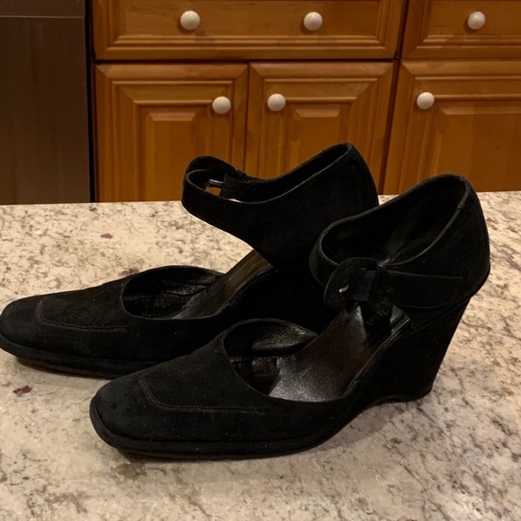 Stephen Kelian  black suede, belt buckle , shoes - Picture 4 of 13